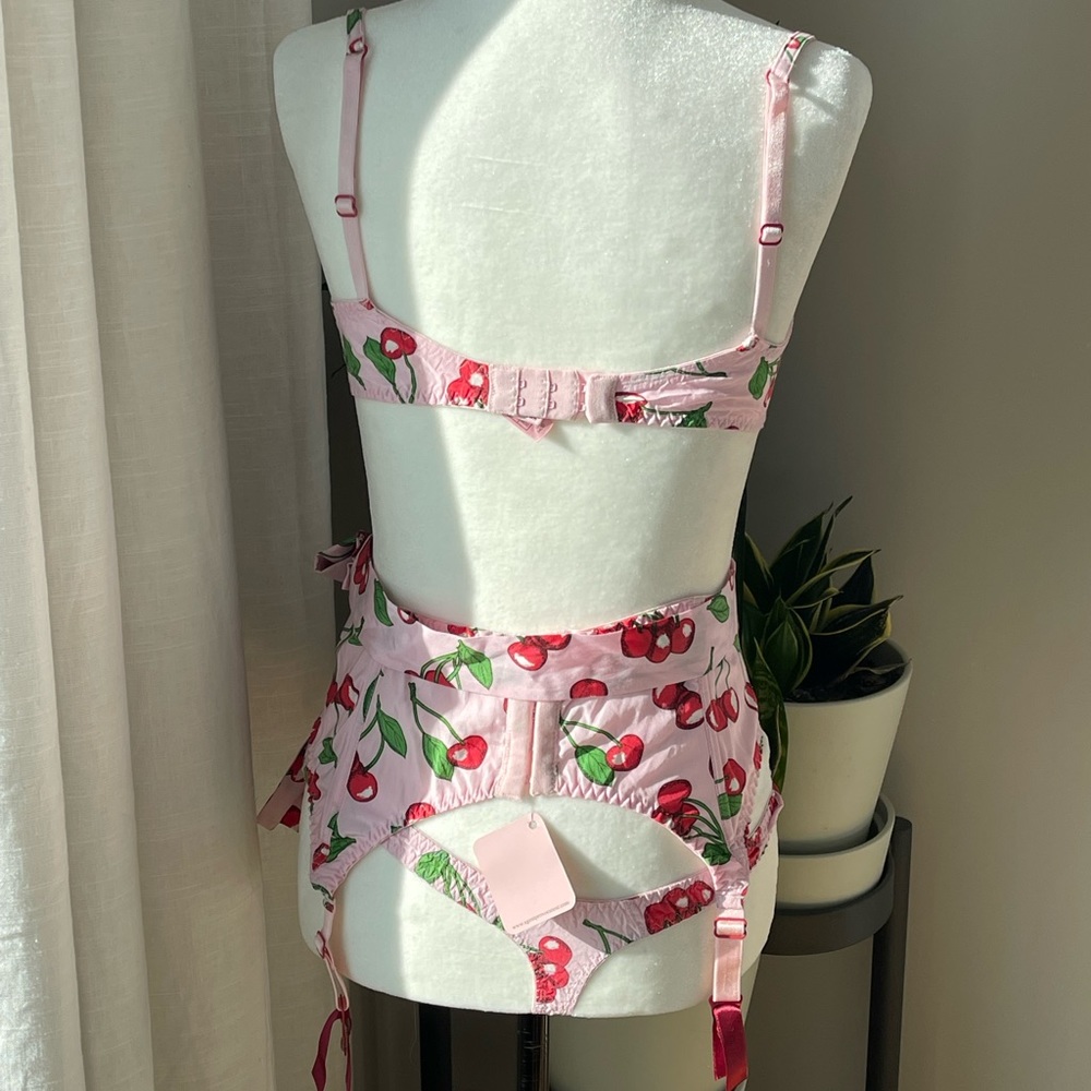 Vintage Agent Provocateur three piece set - Picture 2 of 10